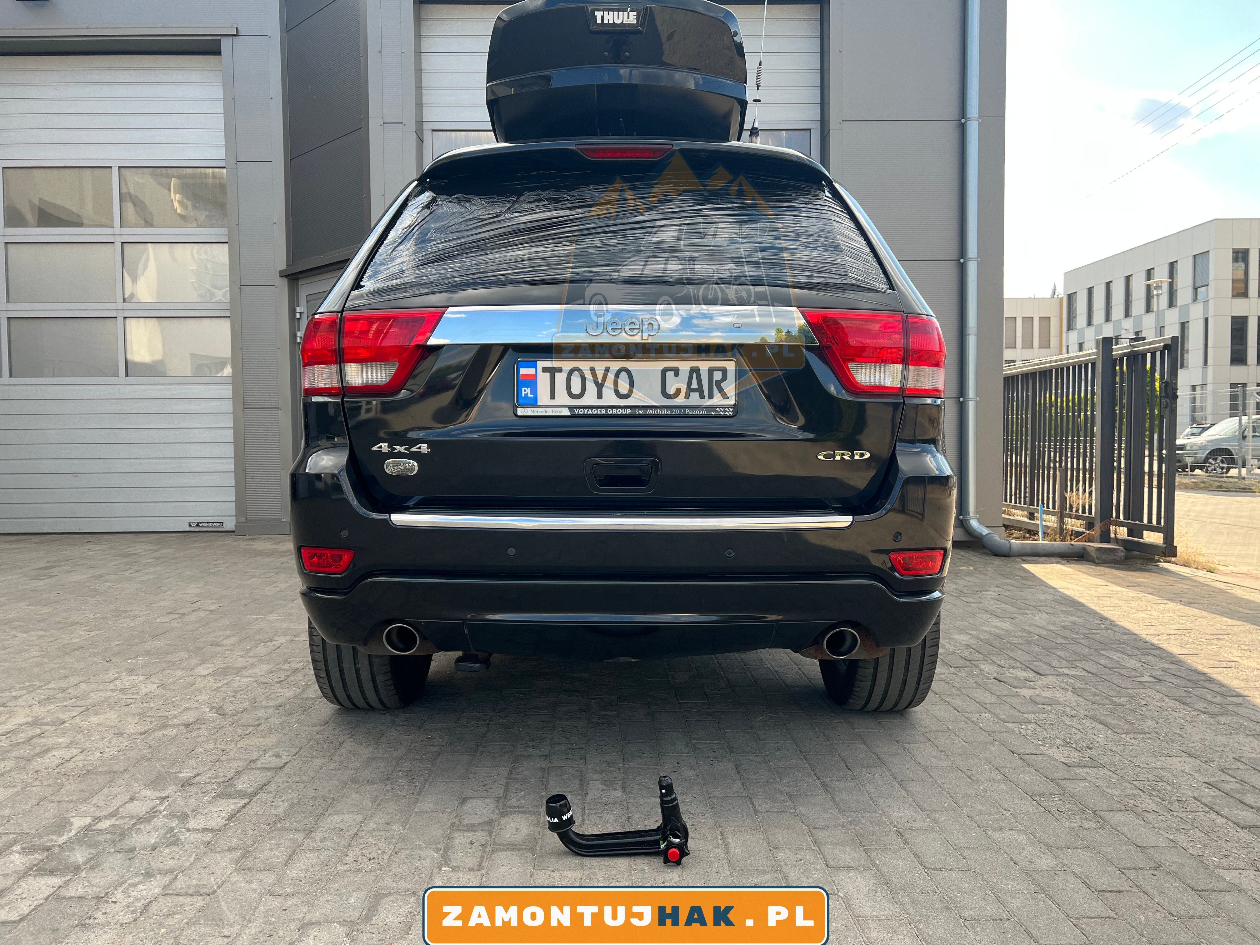 terenowy jeep z hakiem holowniczym po montazu haka holowniczego westfalia 